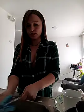 marena saenz online show from 11-22-25, 06:51