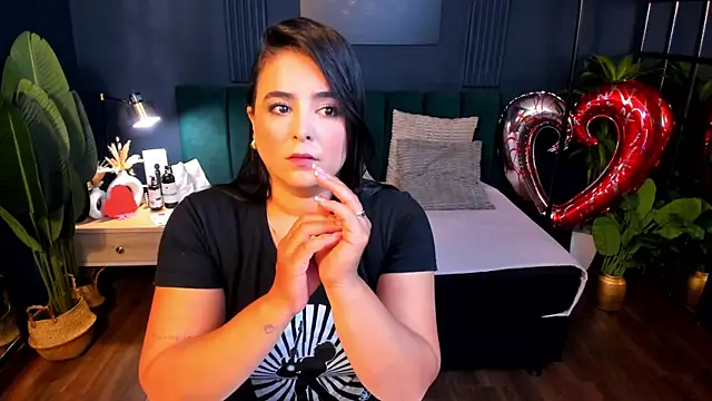 taylor bennet online show from 02-13-25, 07:10