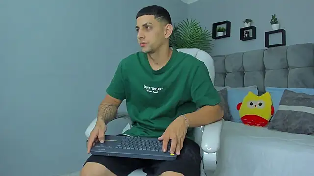 Alex cute77 online show from 05-21-26, 12:12