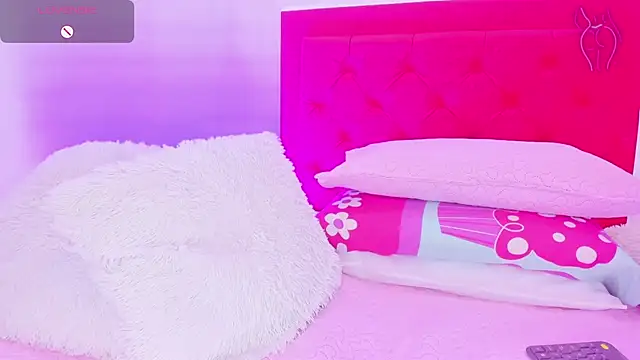 Sofia Girl  online show from 12-31-24, 08:26