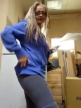 Southern Bella online show from 12-05-24, 03:28