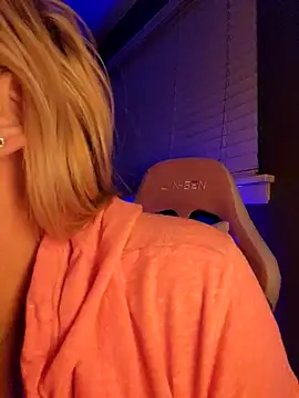 Southern Bella online show from 02-19-25, 12:11