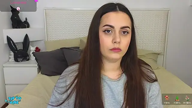 Snapshot of Eva_Rogers_ chatting on 01-14-25, 01:28 Eva Rogers  online show from 01-14-25, 01:28