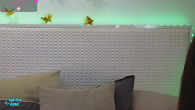 Snapshot of Eva_Rogers_ chatting on 03-04-25, 08:02 Eva Rogers  online show from 03-04-25, 08:02