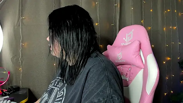 Akemi BBW online show from 10-26-25, 08:15