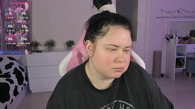 Akemi BBW online show from 05-20-26, 09:15