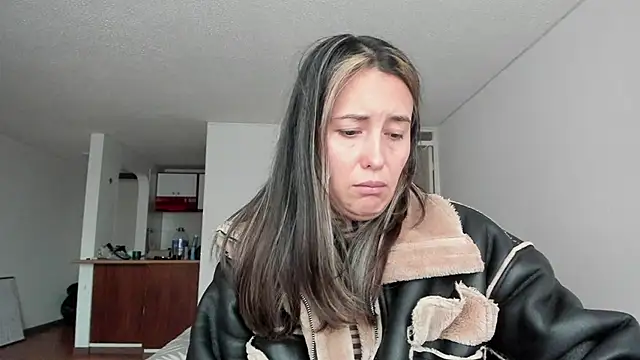 zoe jeane beker online show from 03-04-26, 10:16