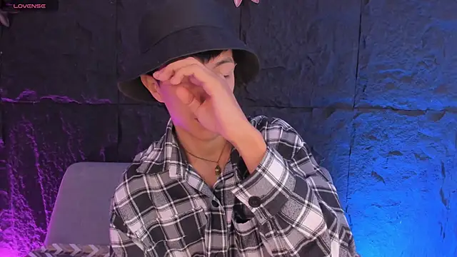 DereckCooperr online show from 02-17-26, 10:49