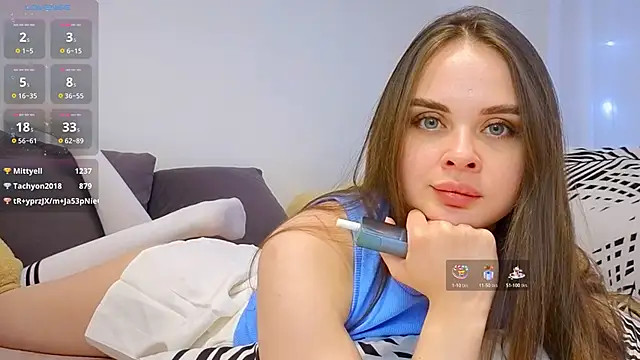 Snapshot of KristenSayles chatting on 12-29-24, 05:10 KristenSayles online show from 12-29-24, 05:10