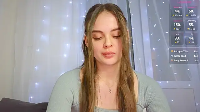 Snapshot of KristenSayles chatting on 01-31-25, 07:40 KristenSayles online show from 01-31-25, 07:40