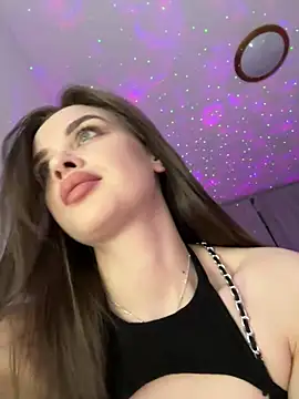 Snapshot of KristenSayles chatting on 03-04-25, 10:49 KristenSayles online show from 03-04-25, 10:49