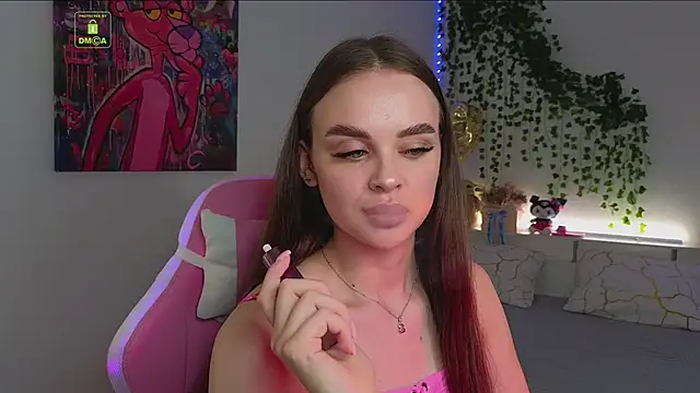 Snapshot of KristenSayles chatting on 09-13-25, 06:18 KristenSayles online show from 09-13-25, 06:18