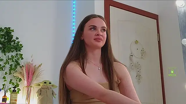 Snapshot of KristenSayles chatting on 10-01-25, 08:59 KristenSayles online show from 10-01-25, 08:59