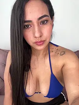 Snapshot of anniesweet02 chatting on 11-07-25, 03:23 anniesweet02 online show from 11-07-25, 03:23