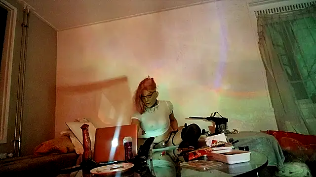 Snapshot of CharlotteVixxens chatting on 02-11-25, 12:28 CharlotteVixxens online show from 02-11-25, 12:28