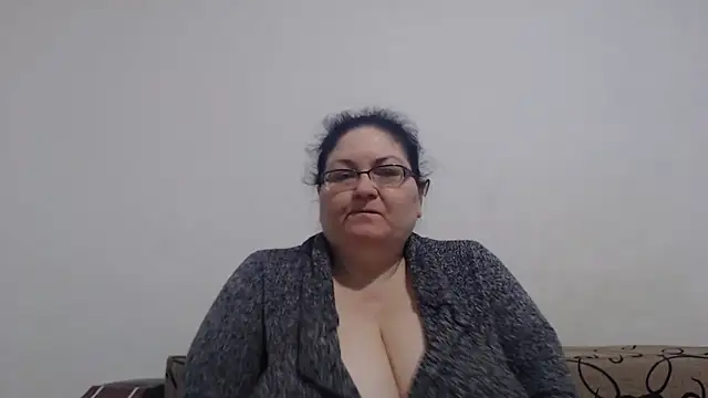 Nykyxo online show from 04-22-26, 03:31