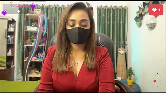 Snapshot of OH-Monica chatting on 05-10-26, 06:29 OH-Monica online show from 05-10-26, 06:29
