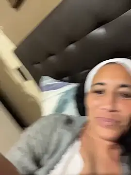 Neecy Carter online show from 04-25-26, 07:11