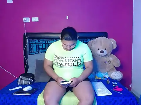 karolhot916 online show from 09-30-25, 12:26