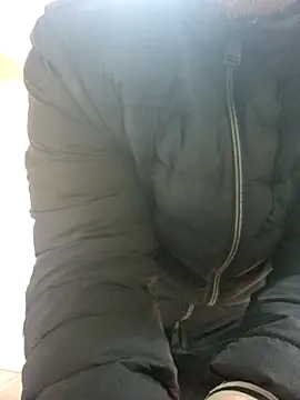 Snapshot of iang6348 chatting on 11-15-25, 05:42 iang6348 online show from 11-15-25, 05:42