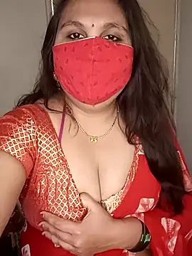 Snapshot of Love-priya chatting on 01-11-25, 07:17 Love-priya online show from 01-11-25, 07:17