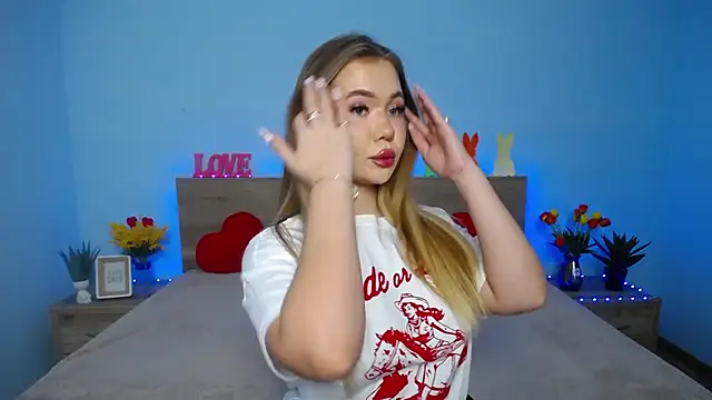 Snapshot of StacyYellig chatting on 03-11-25, 06:21 StacyYellig online show from 03-11-25, 06:21