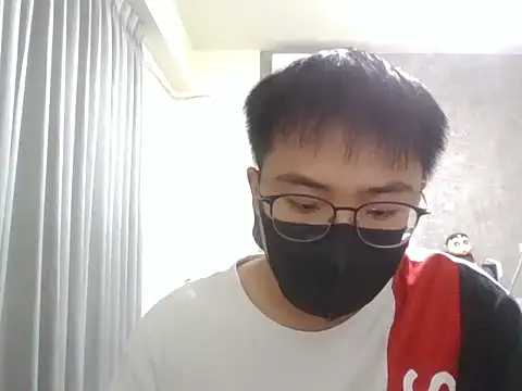 We1116 online show from 11-10-25, 12:15