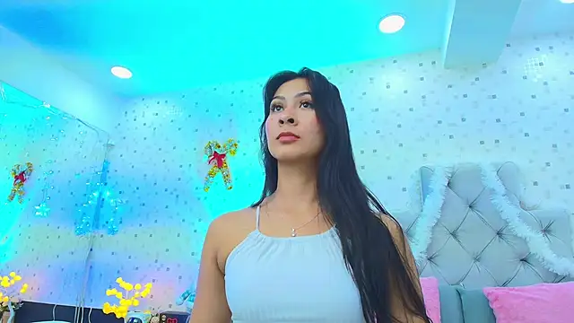 JulietaReyess online show from 12-15-25, 11:47