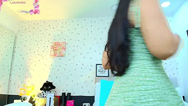 JulietaReyess online show from 03-17-26, 11:46