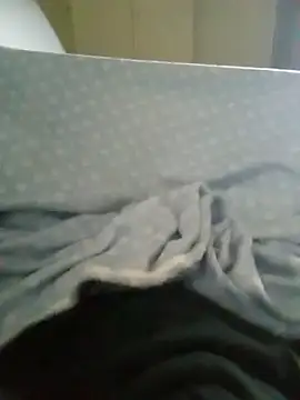 Snapshot of BigY690 chatting on 02-06-25, 04:31 BigY690 online show from 02-06-25, 04:31