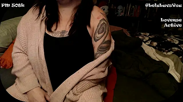 Snapshot of LeluLuvsYou chatting on 12-13-24, 08:51 LeluLuvsYou online show from 12-13-24, 08:51