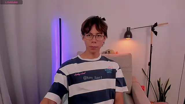 kim lian21 online show from 10-28-25, 09:57