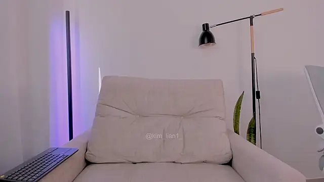 kim lian21 online show from 02-11-26, 03:17