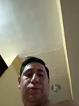 Snapshot of hadrianmex chatting on 03-04-25, 04:06 hadrianmex online show from 03-04-25, 04:06