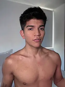 santiago 01 online show from 02-06-25, 10:10