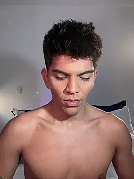 santiago 01 online show from 02-21-25, 10:04