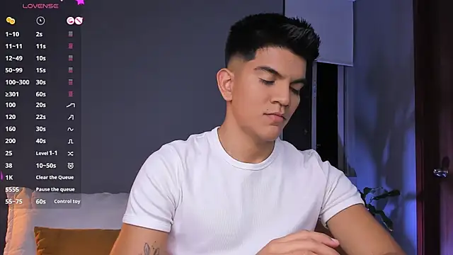 santiago 01 online show from 09-12-25, 12:33