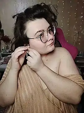 DenisHailey online show from 04-08-26, 06:08