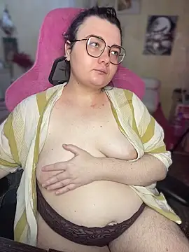 DenisHailey online show from 06-19-26, 06:34