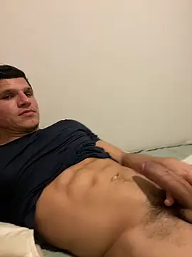 pedrovkr3 online show from 05-18-26, 11:21