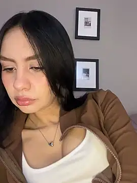 Snapshot of romma95 chatting on 07-15-26, 04:23 romma95 online show from 07-15-26, 04:23