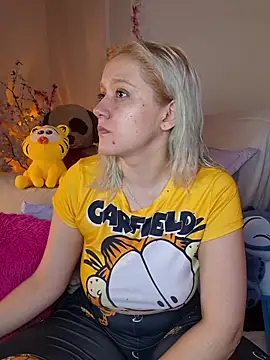 NaomiShimizu online show from 11-24-25, 09:36