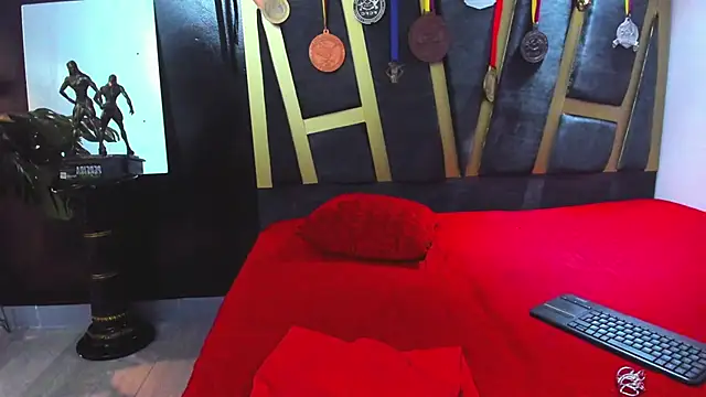 Khloe Rossich online show from 10-07-25, 06:16