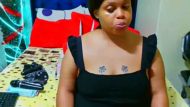 THESHORTQUEEN online show from 01-11-26, 08:03