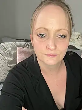 HoneyBluex online show from 03-14-25, 11:23