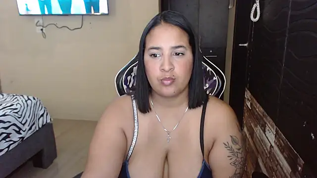 Snapshot of KathyHardcore69 chatting on 05-11-26, 04:29 KathyHardcore69 online show from 05-11-26, 04:29
