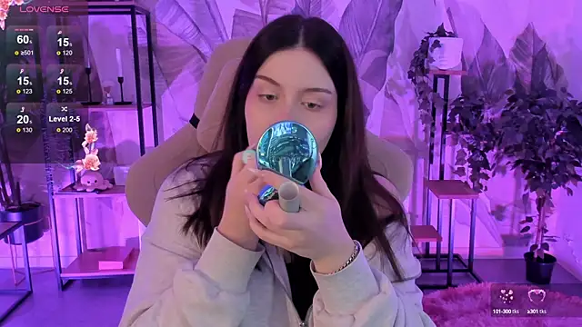 CoralineKeyns online show from 09-15-25, 05:07