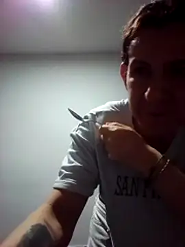 Cameron puppy online show from 11-11-25, 04:40