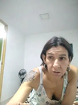 Cameron puppy online show from 06-08-26, 01:28