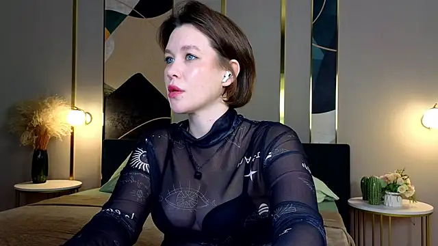 Snapshot of katy__moonj chatting on 09-26-25, 12:58 katy  moonj online show from 09-26-25, 12:58